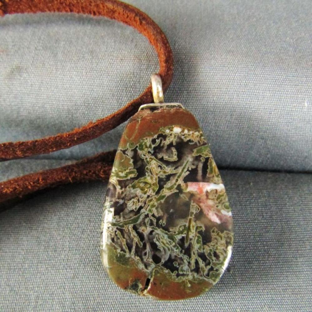 Priday Plume Agate Pendant